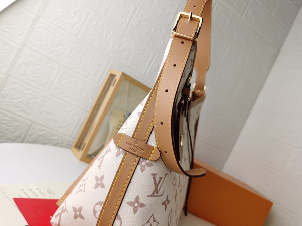 ルイヴィトンバッグ細部ディテール